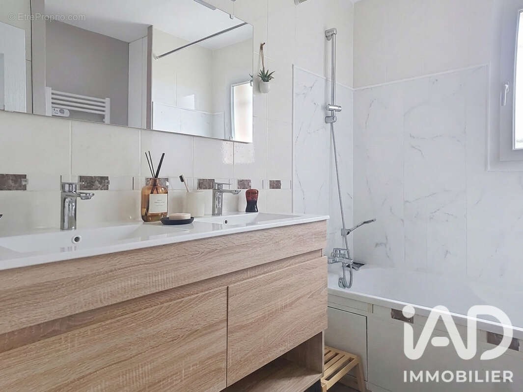 Maison 112 m² à Calmont  - photo 8