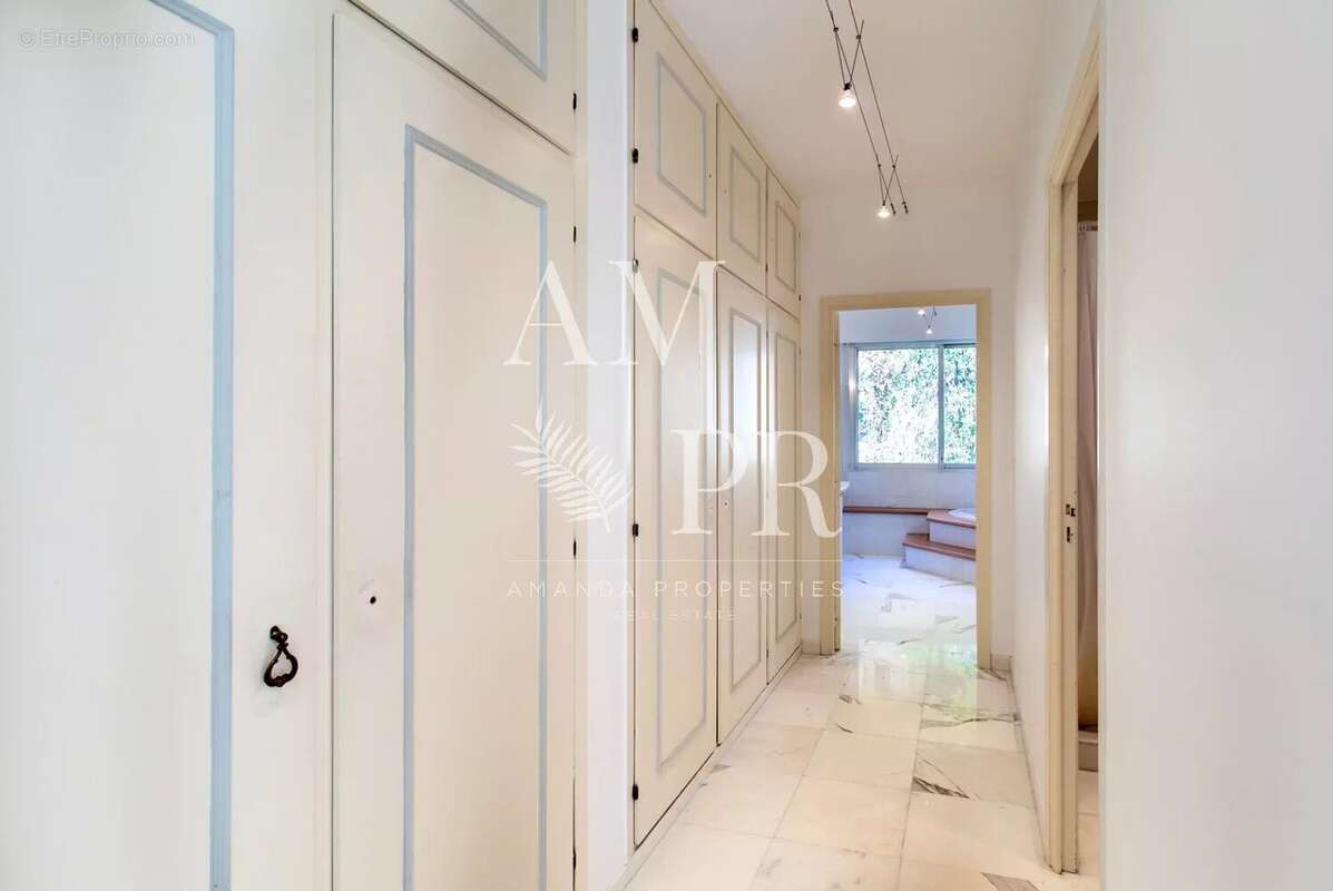 Appartement à VILLEFRANCHE-SUR-MER