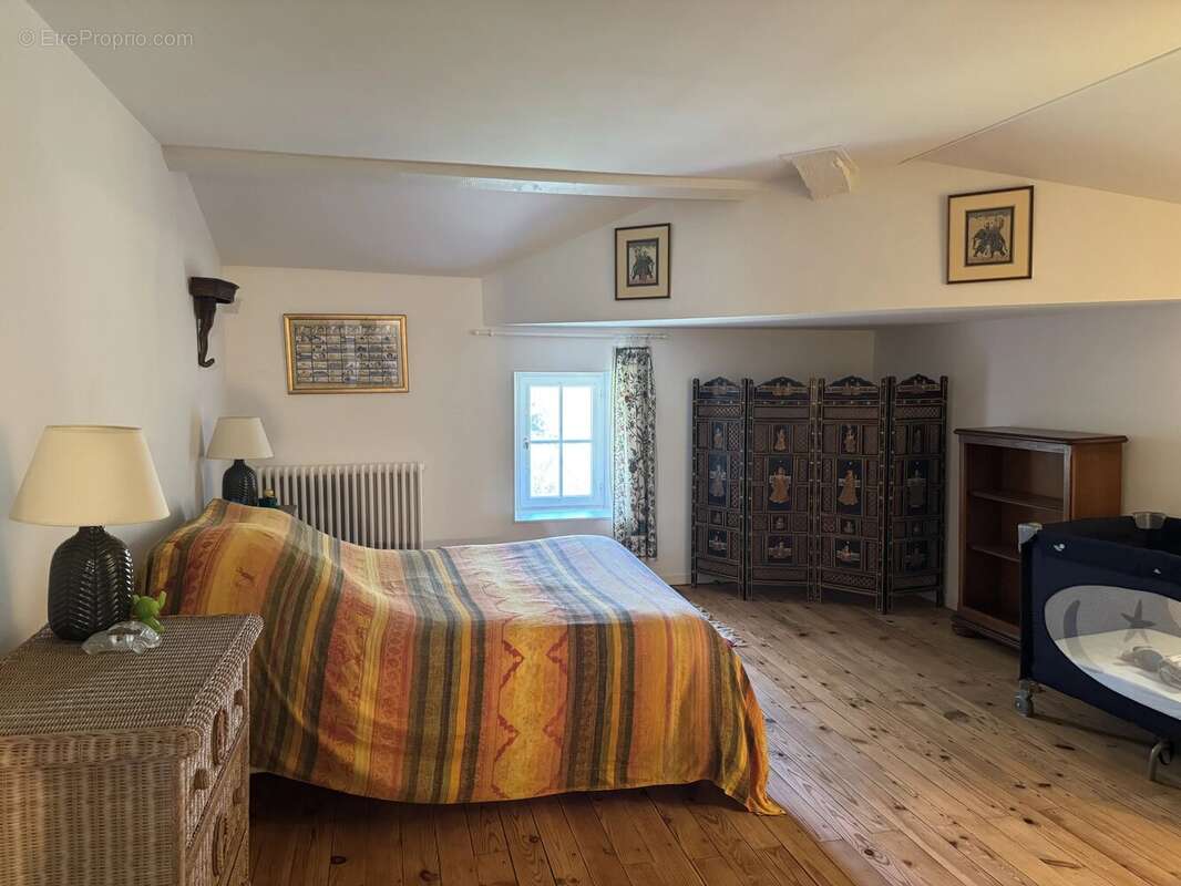 Maison à FARGUES-SUR-OURBISE