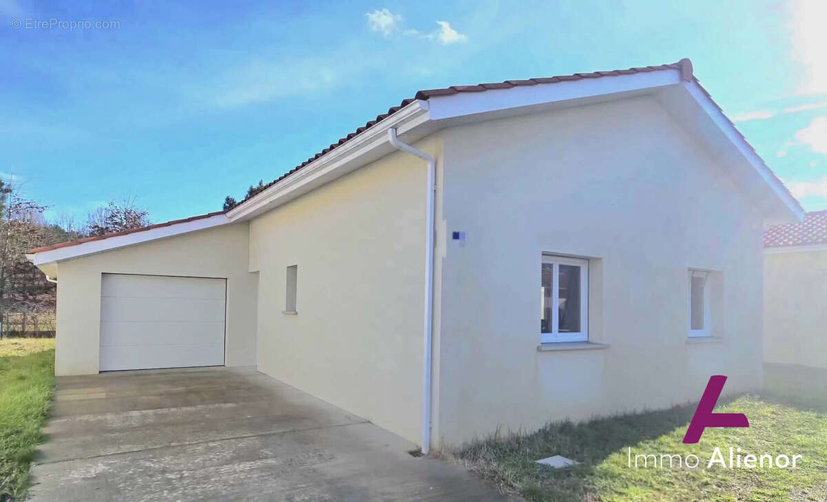 Maison à AUREILHAN