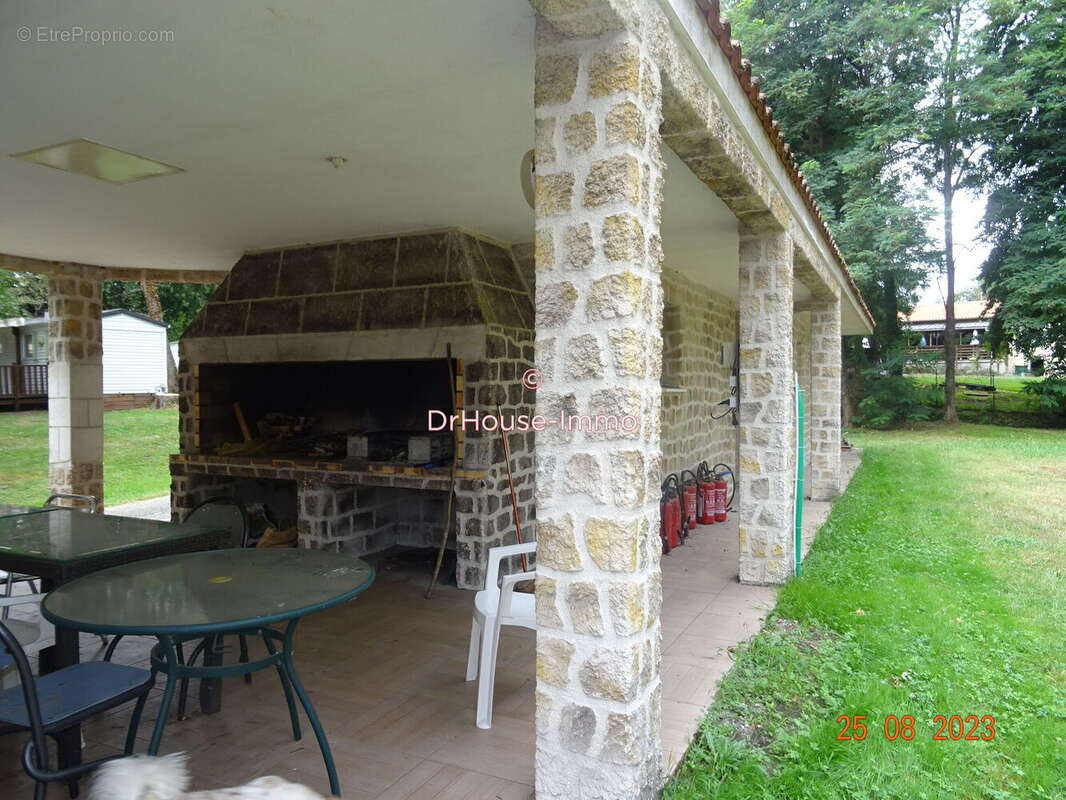 Terrain à SAINT-AUBIN-DE-BLAYE