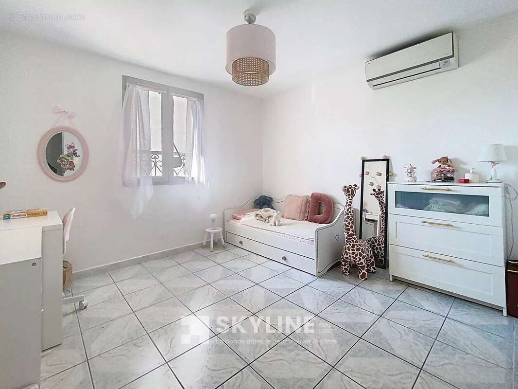 Maison à MARSEILLE-4E