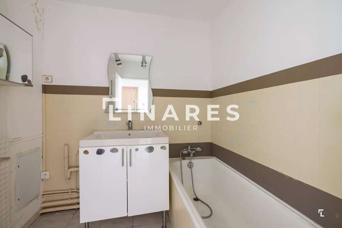 Appartement à MARSEILLE-11E