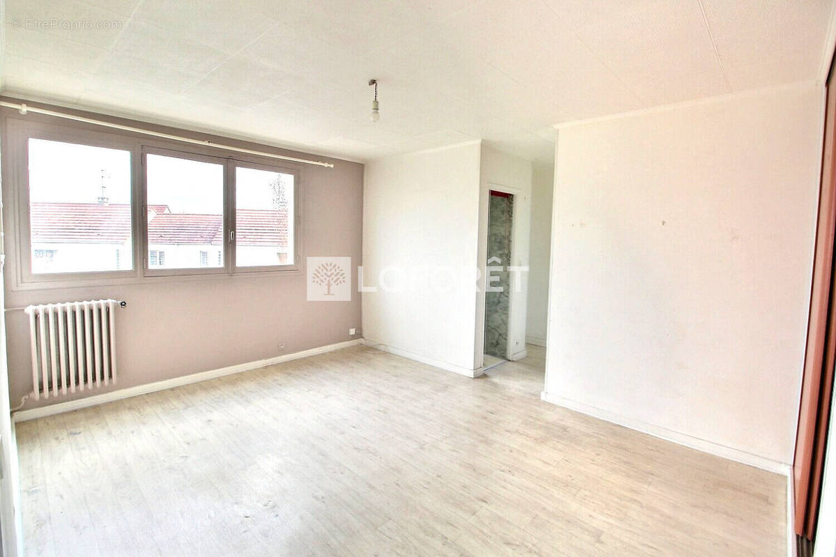 Appartement à GENNEVILLIERS