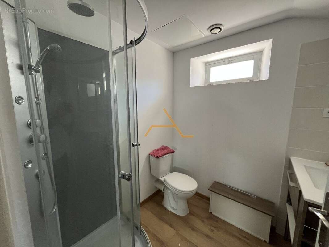 Appartement à VALREAS