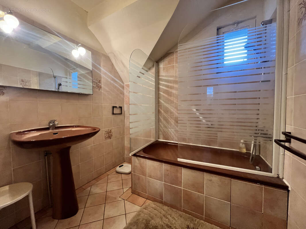 Maison à SAVIGNY-SUR-ORGE