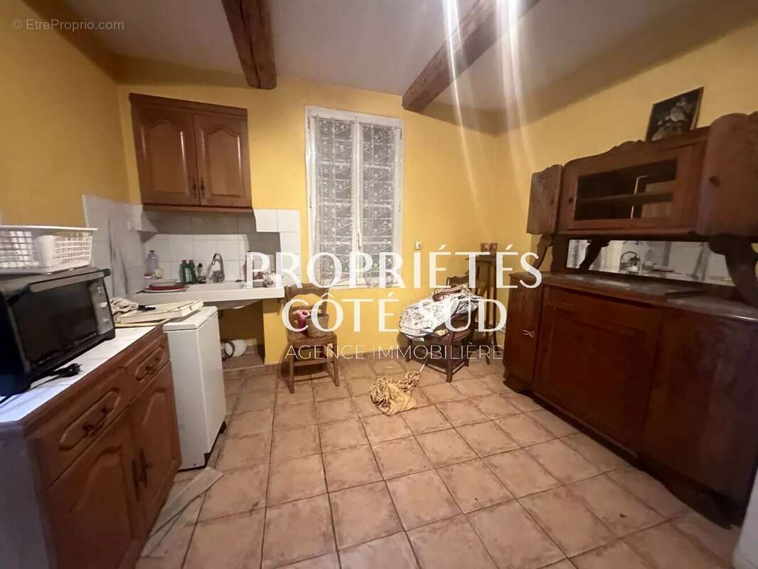 Maison à SAINT-LAURENT-DES-ARBRES