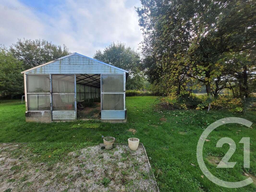 Maison à LA CHAPELLE-NAUDE