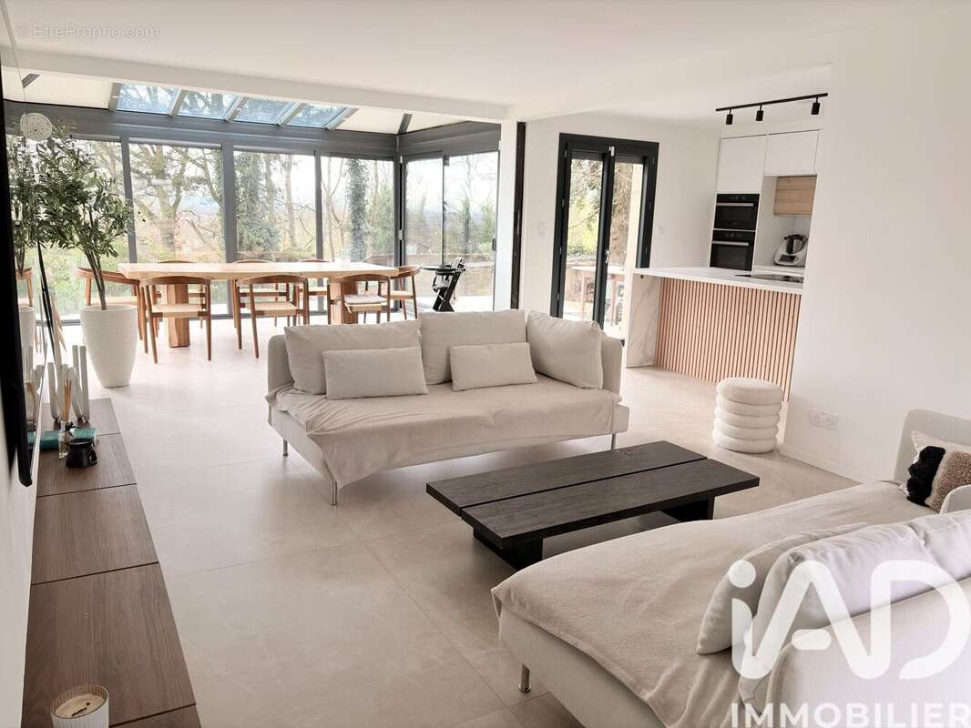 Photo 2 - Maison à LINAS
