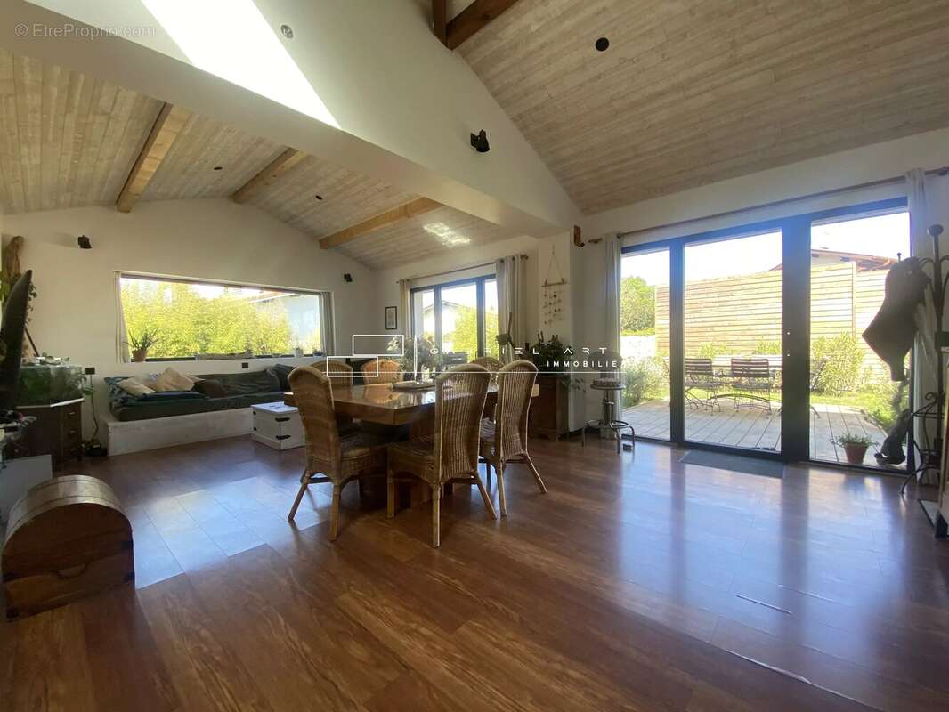 Maison à TOSSE