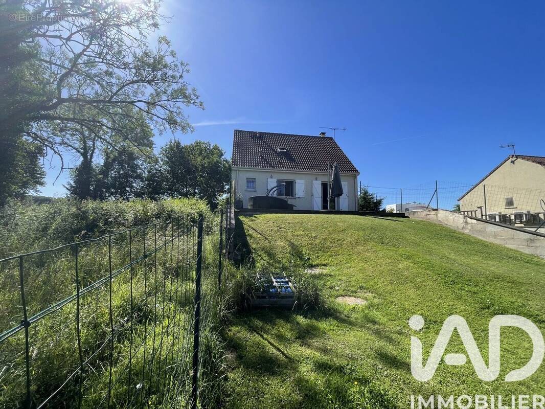 Photo 1 - Maison à LA FERTE-GAUCHER