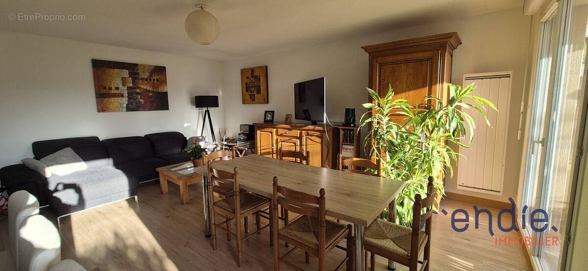 Appartement à CASTELGINEST