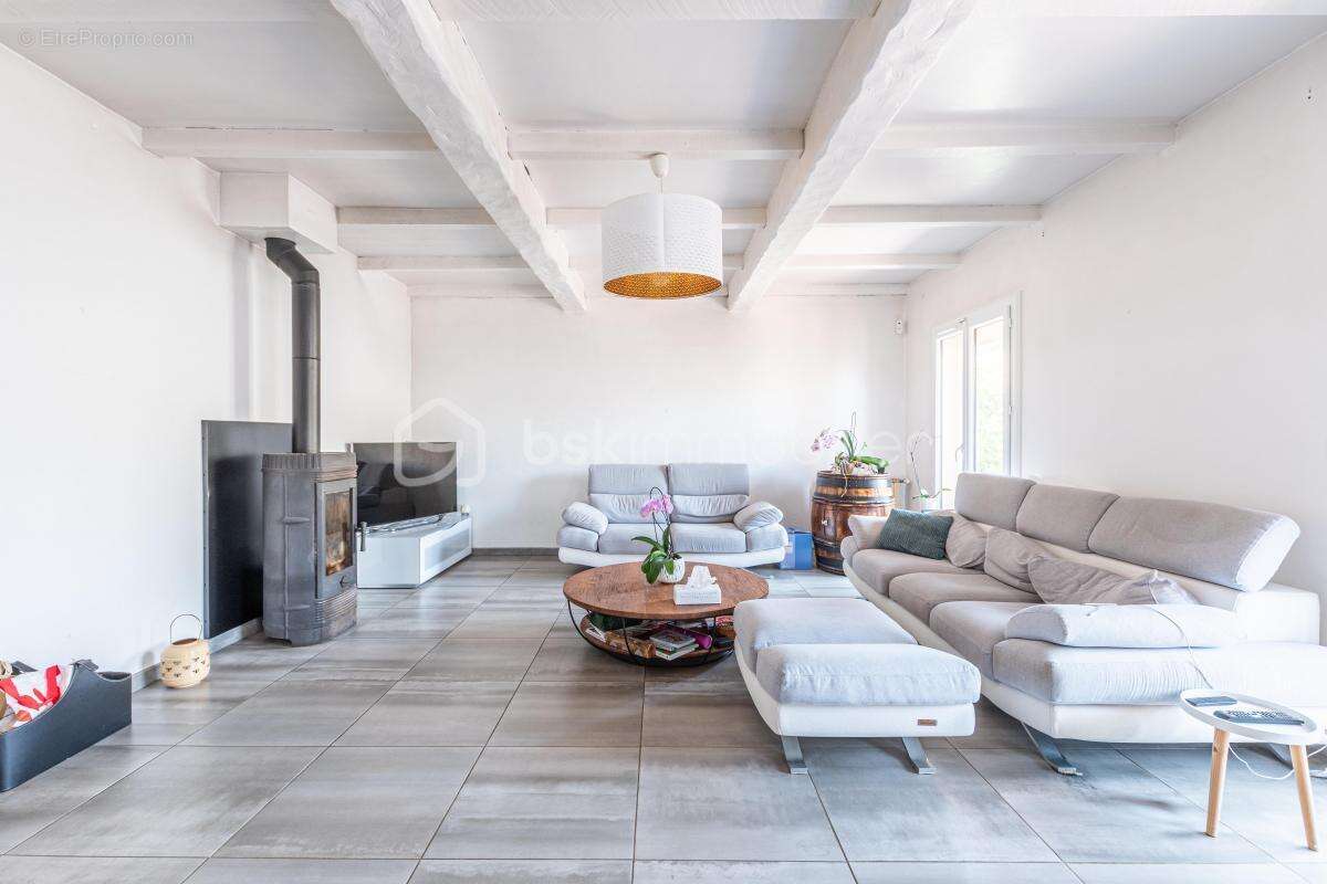 Maison à SIX-FOURS-LES-PLAGES