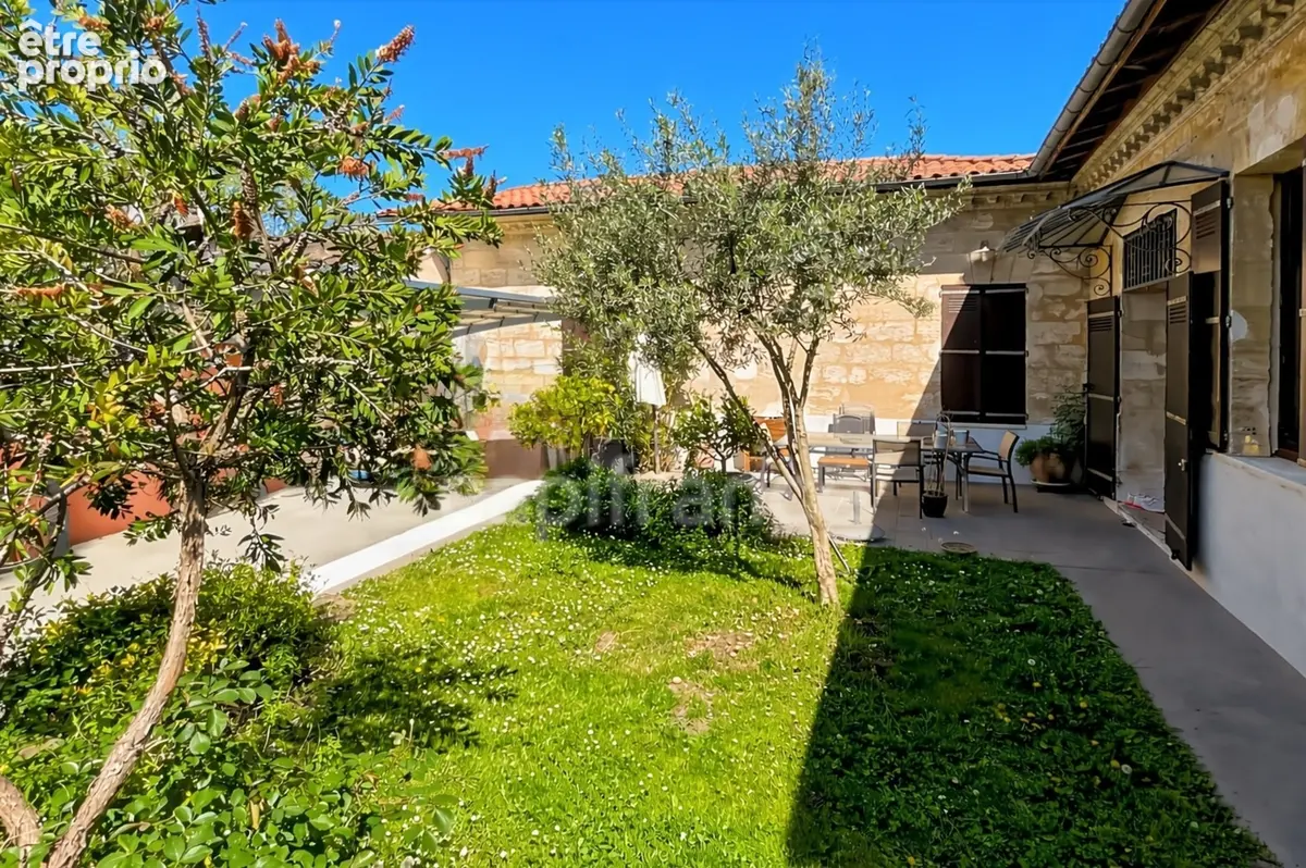 Bègles : Maison familiale en pierre, 5 chambres, jardin et carport - photo 13