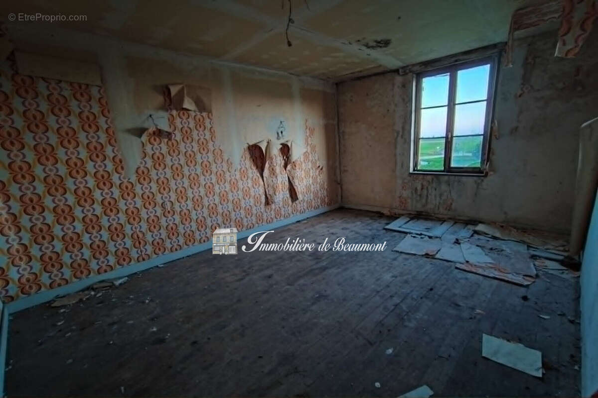 Maison 185 m² à Beaumont-Le-Roger  - photo 9