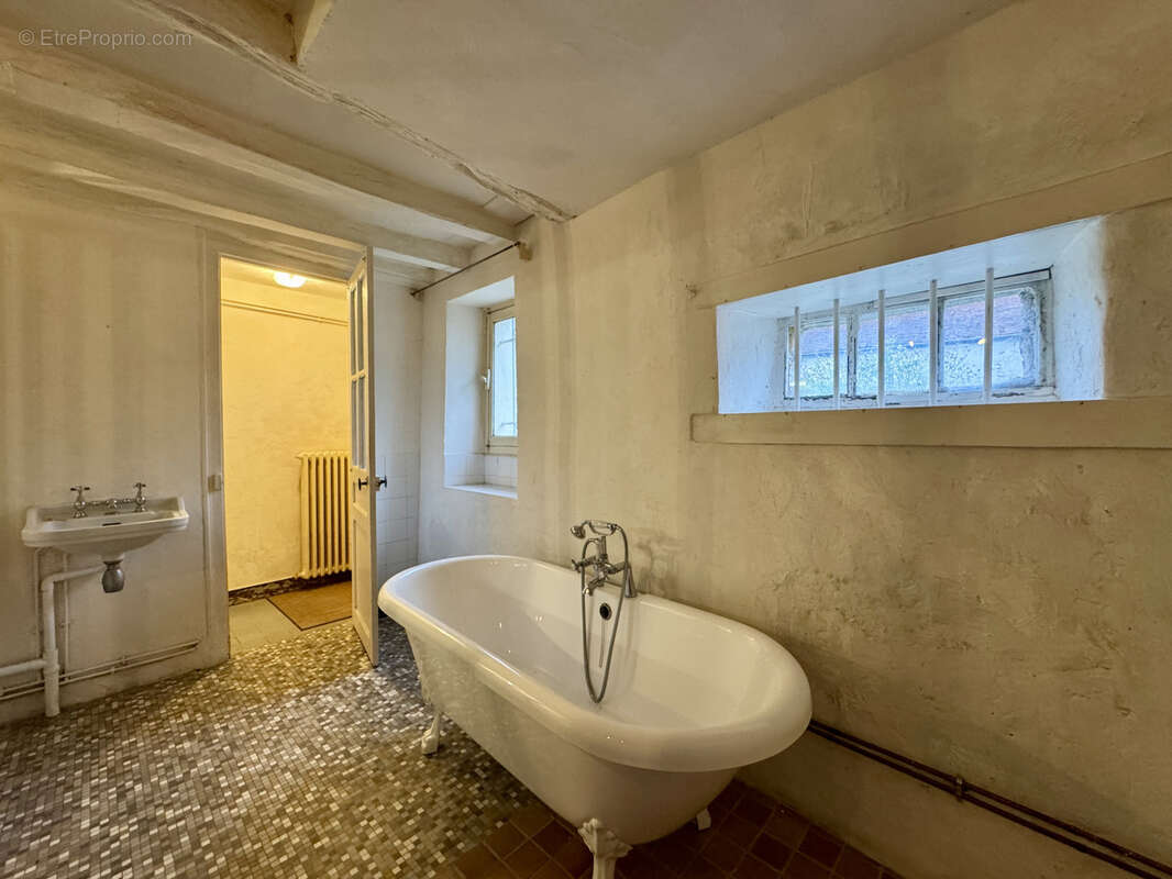 Maison à COULOMMIERS