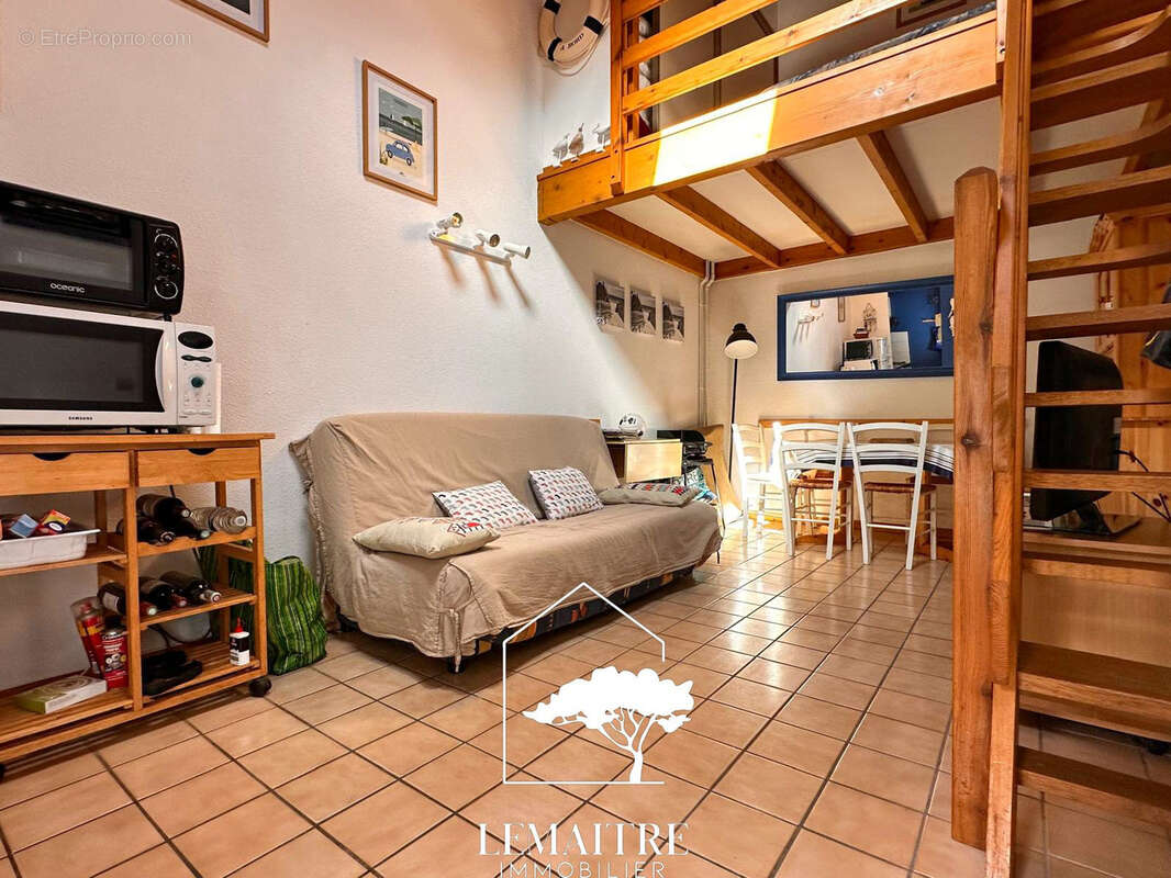 Maison à LES MATHES