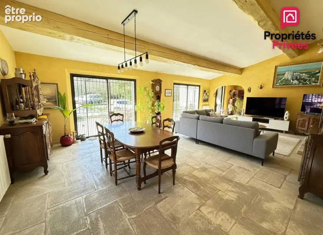 Maison de plain pied à Saint Chamas avec piscine - photo 8