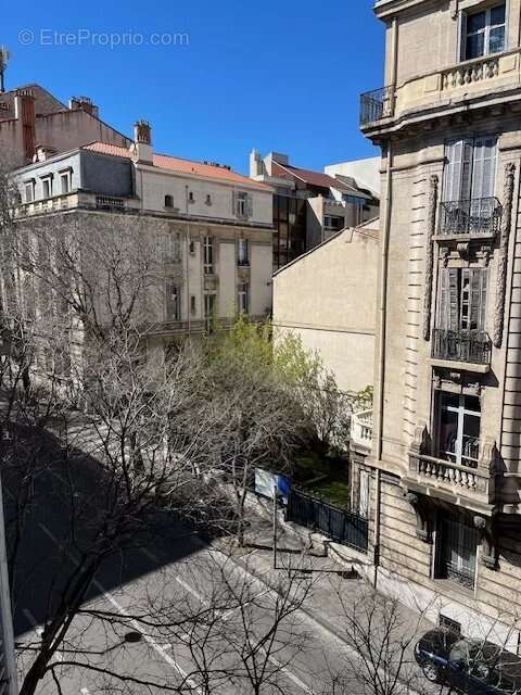 Appartement à MARSEILLE-8E