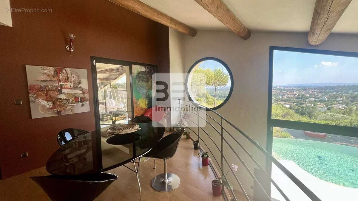 Maison à VILLENEUVE-LES-AVIGNON