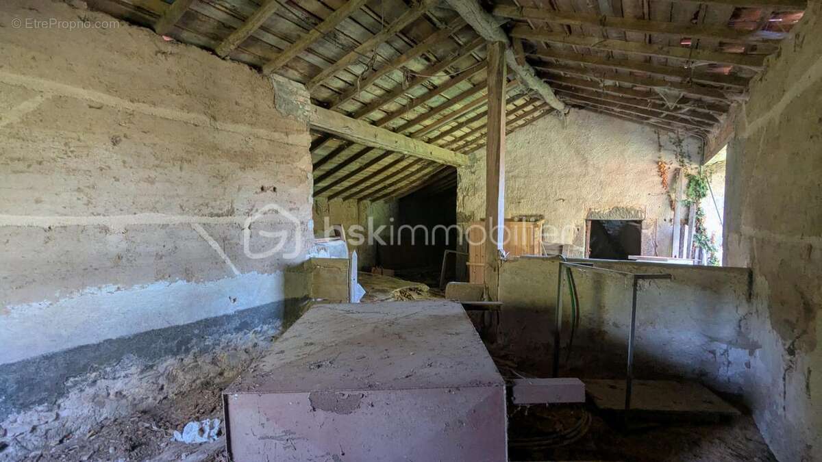 Maison à SALT-EN-DONZY