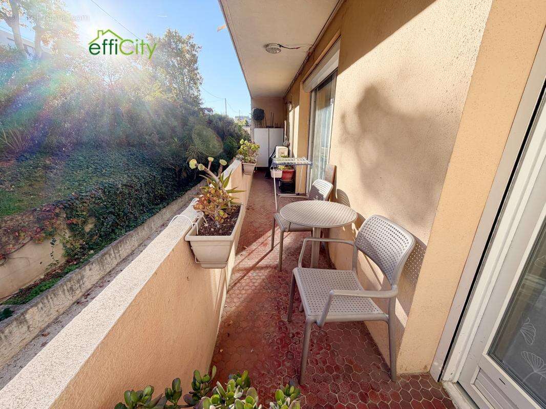 Appartement à MARSEILLE-11E