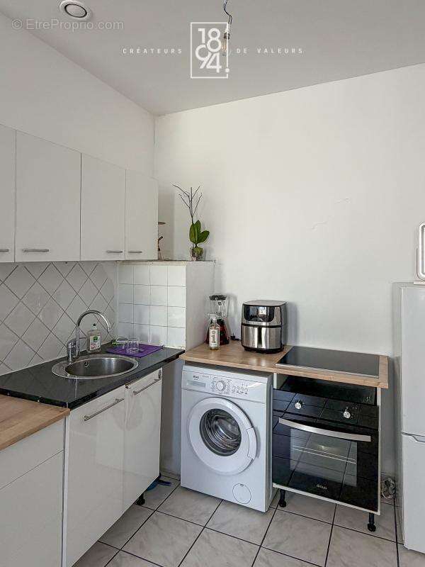 Appartement à MARSEILLE-5E