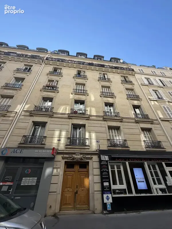 Paris 17e – Rue Legendre – Charme et calme - photo 4