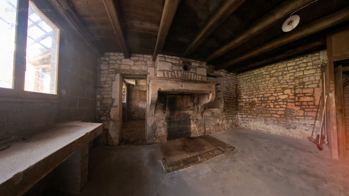 Maison à PAGNY-LA-BLANCHE-COTE