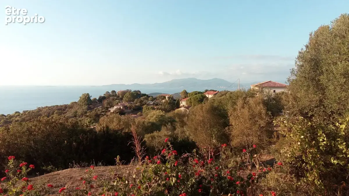 villa F4 récente - photo 4