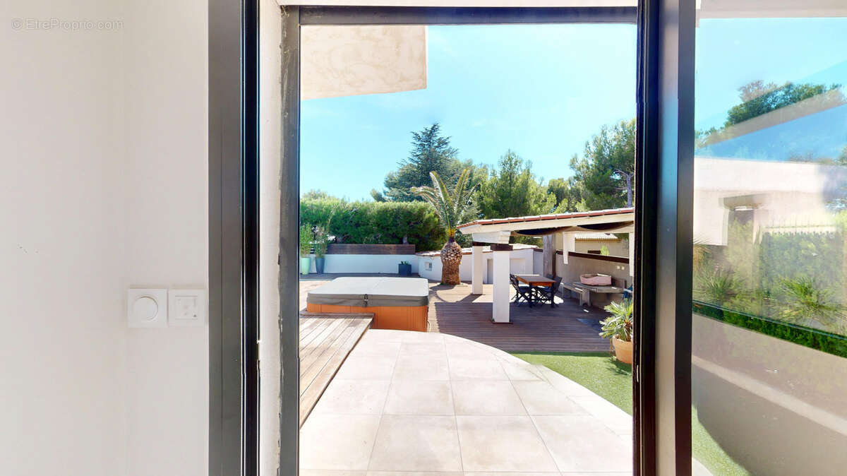 Maison à CARRY-LE-ROUET