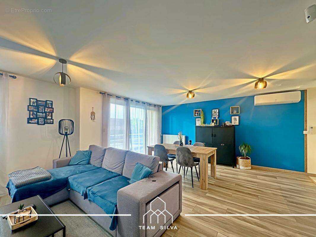 Maison à ROUSSILLON