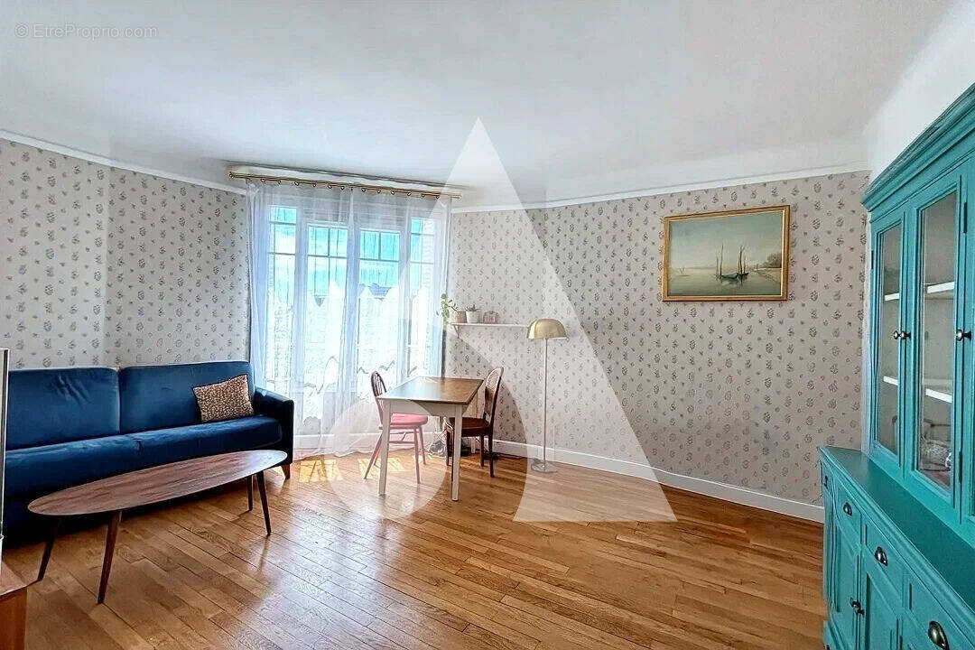 Appartement à ENGHIEN-LES-BAINS