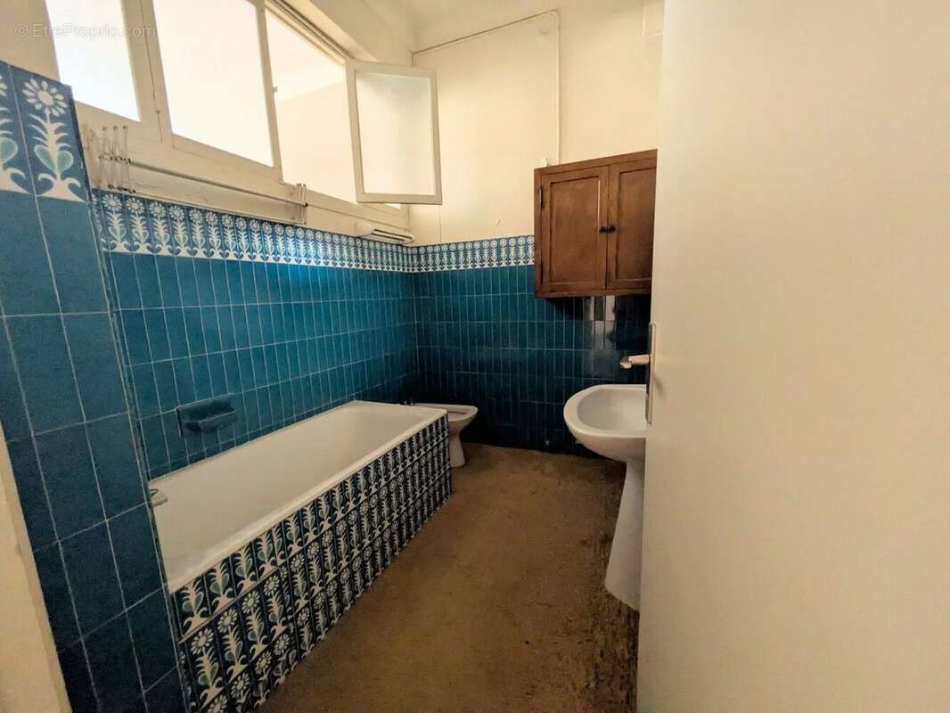 CARRE D'OR / AV DE VERDUN, 3 pièces idéal pour profession libérale - photo 8