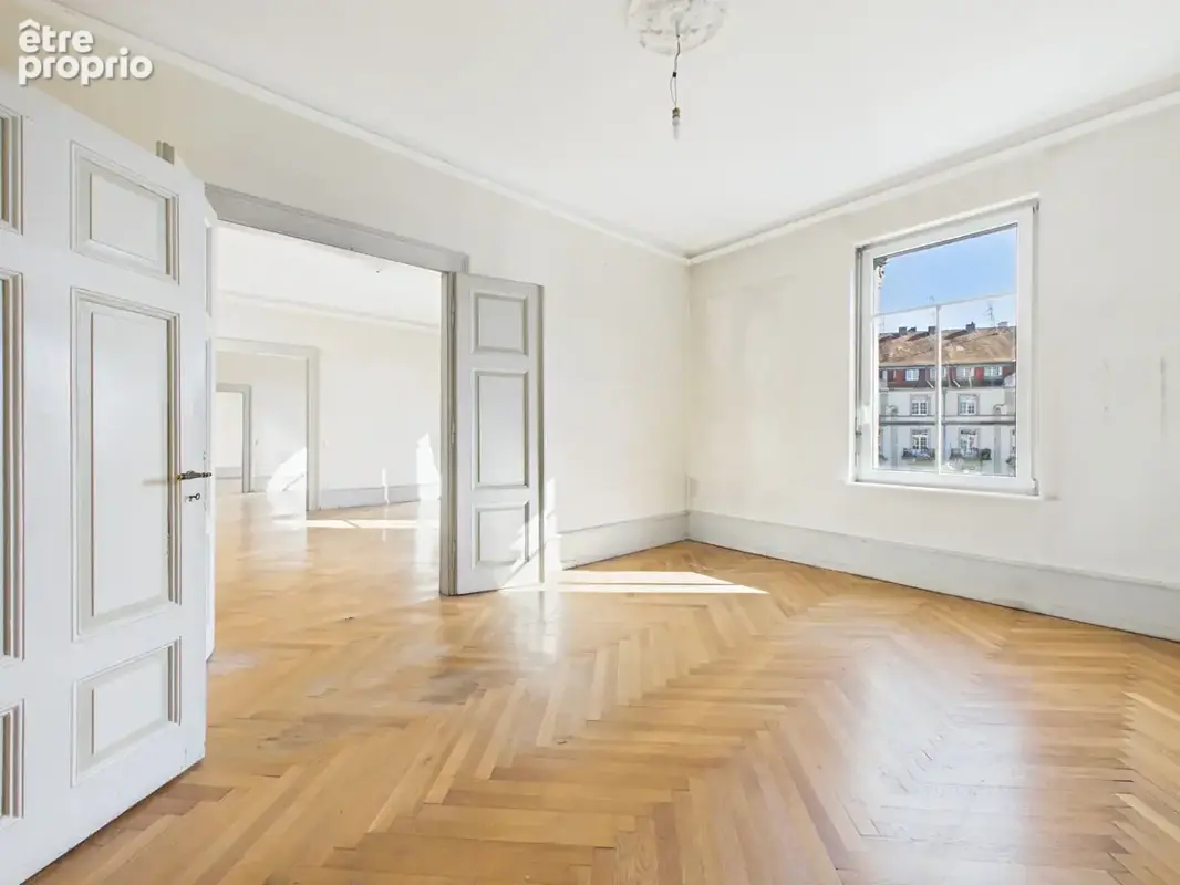 CONTADES - Appartement F7 de 205 m² à vendre - photo 7
