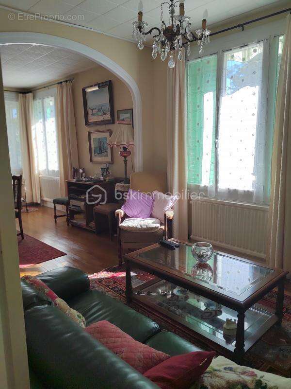 Maison à ARGENTON-SUR-CREUSE