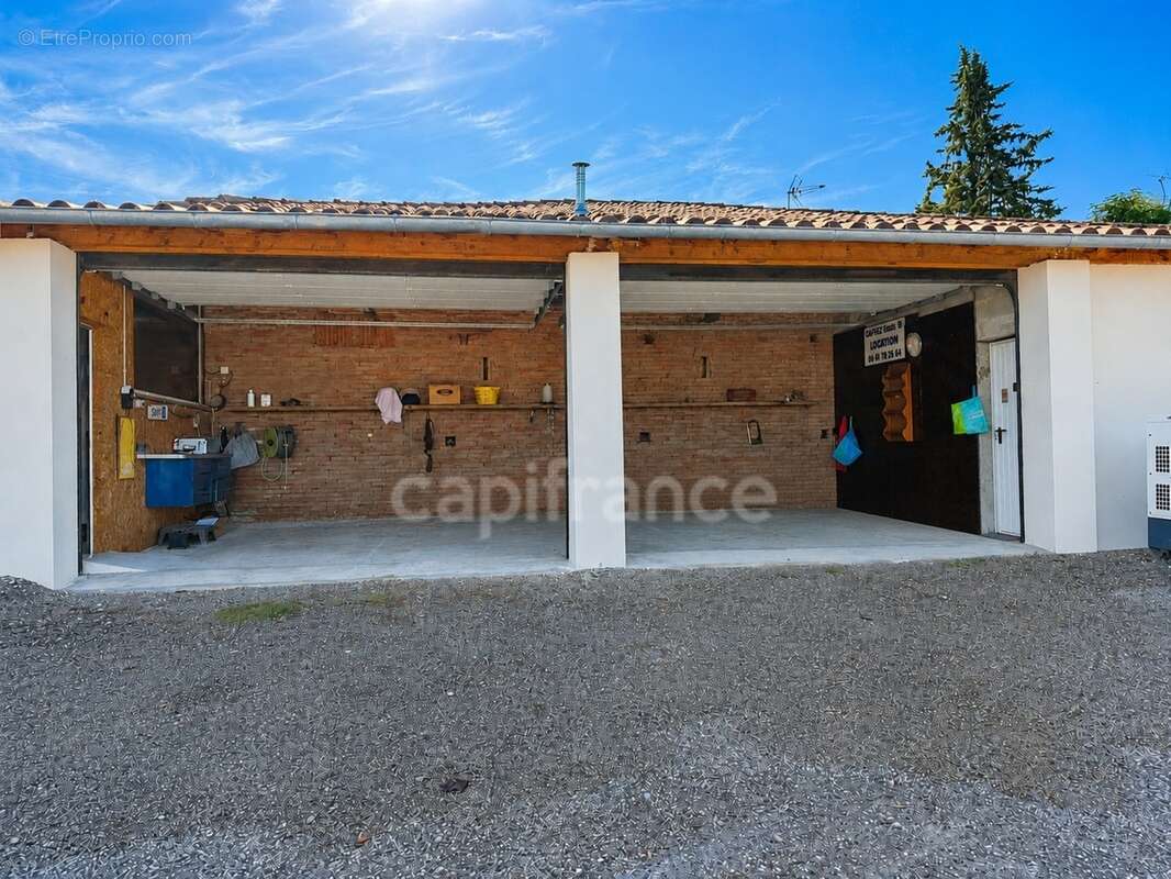 Propriété d'exception – 2 logements, piscine, hangars, idéal activité professionnelle - photo 23