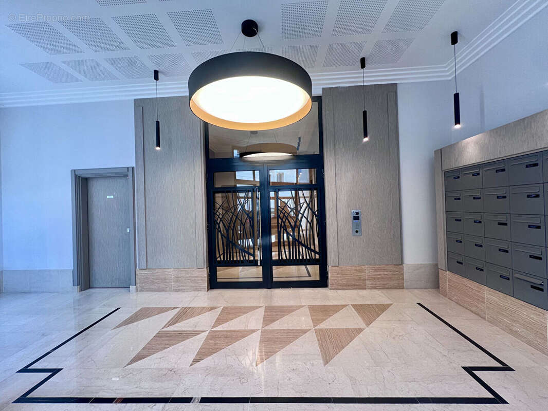 Appartement à SURESNES