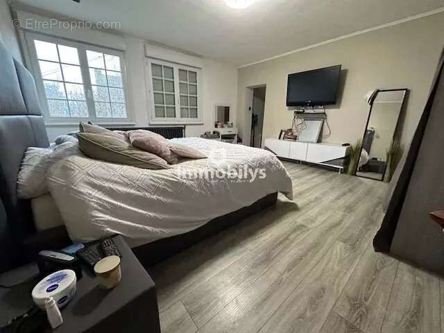 Maison à SIN-LE-NOBLE