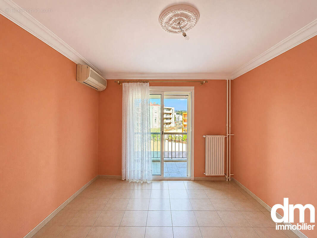 Appartement  de type 4 avec balcons et cave privative. - photo 12