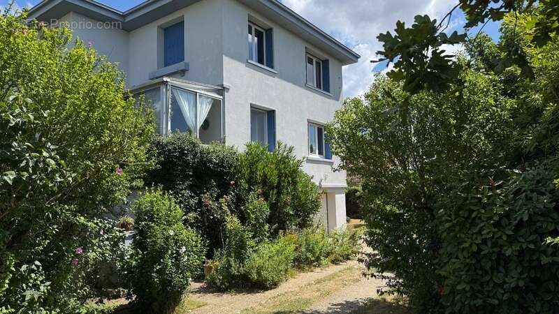 Tarbes Urac Sendère, proche centre  écoles et commerces belle maison  de 200 m² 5 chambres, dépendances, vue Pyrénées - Terrain  - photo 2