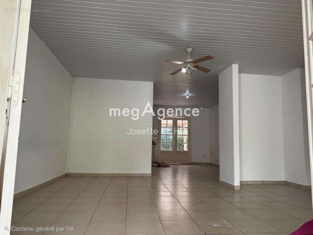 Maison à REMIRE-MONTJOLY