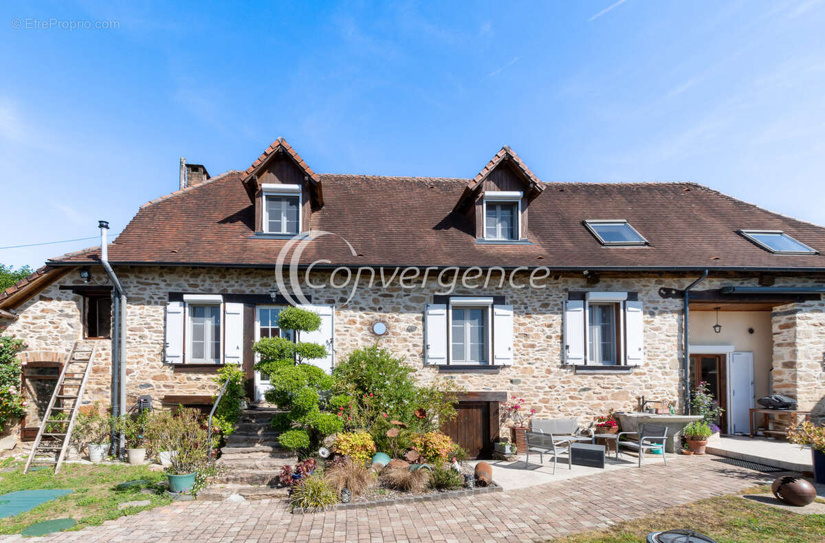 Maison à MEUZAC