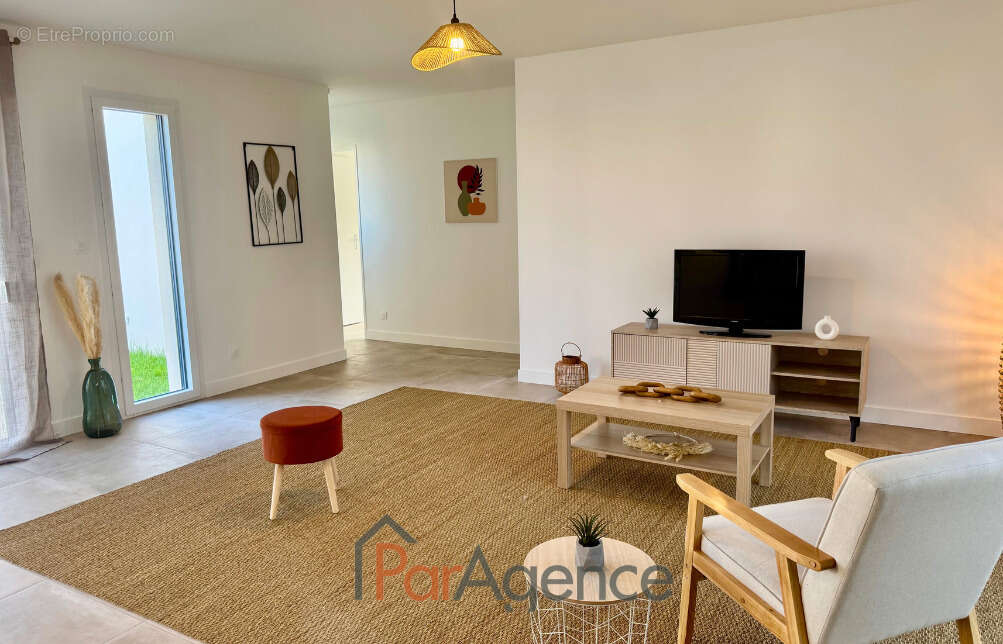 Maison à LES MATHES