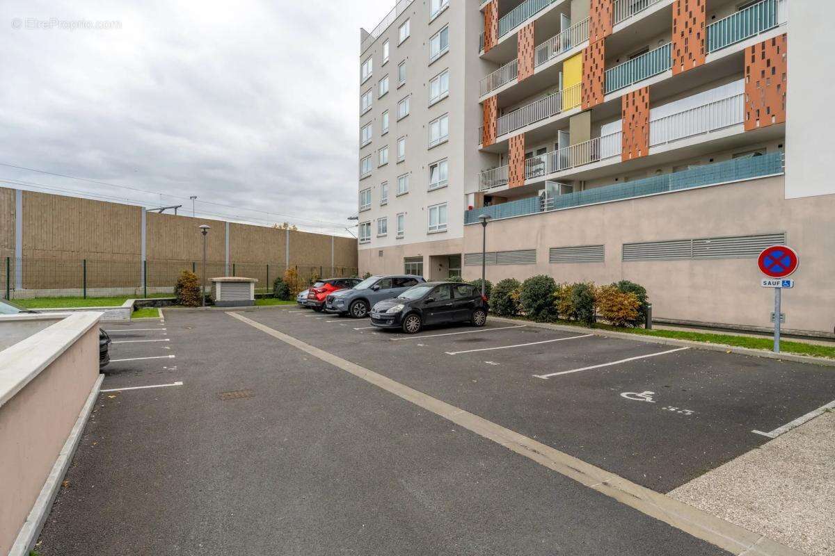 Appartement à STAINS