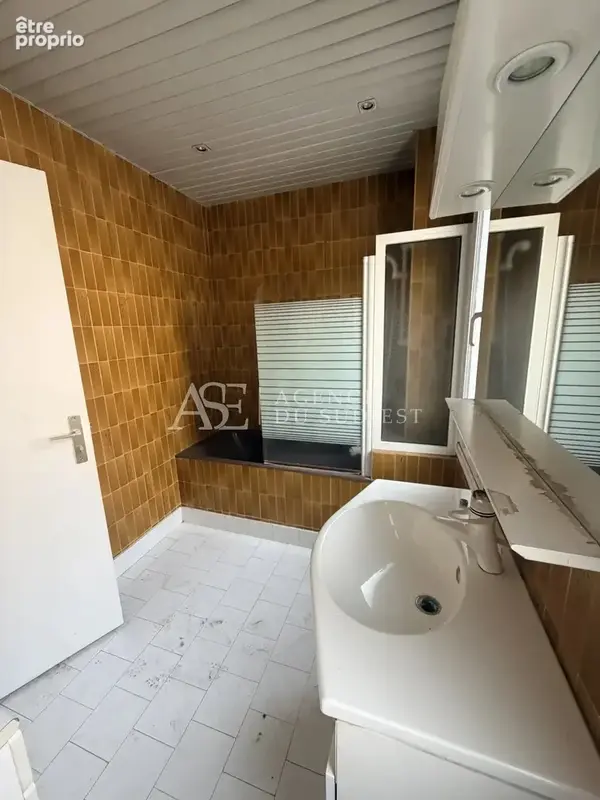 maison de ville au centre d Aix - photo 7