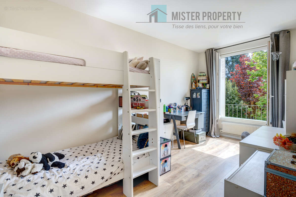 Appartement à RUEIL-MALMAISON
