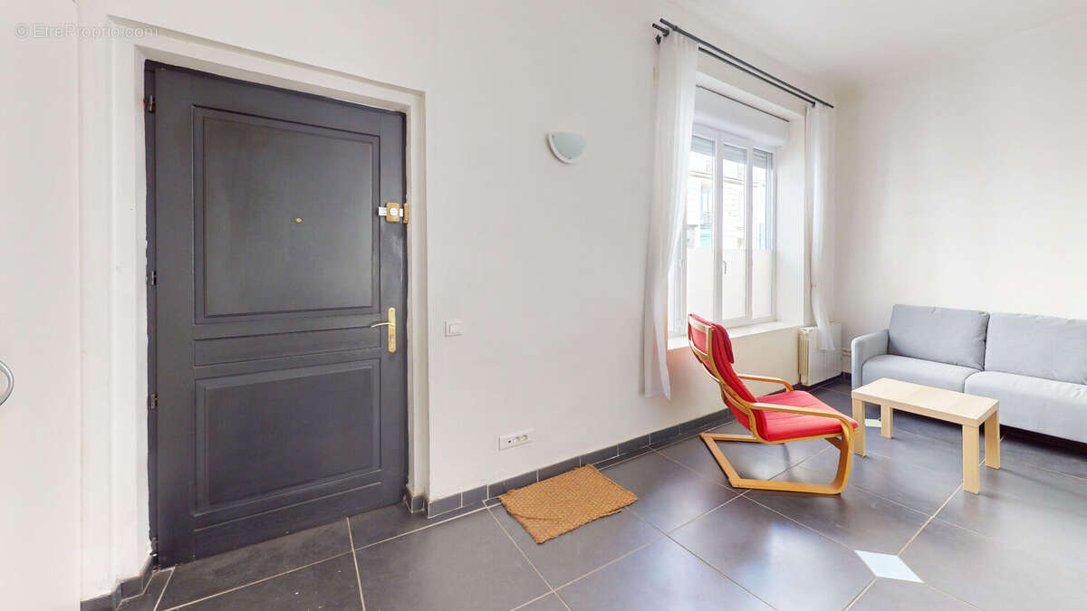 Appartement à PARIS-14E