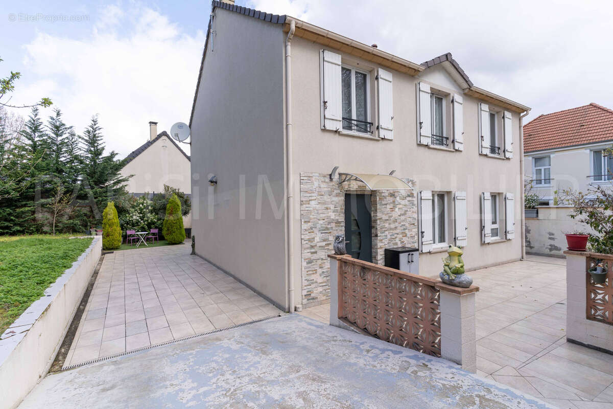 Maison à FRANCONVILLE