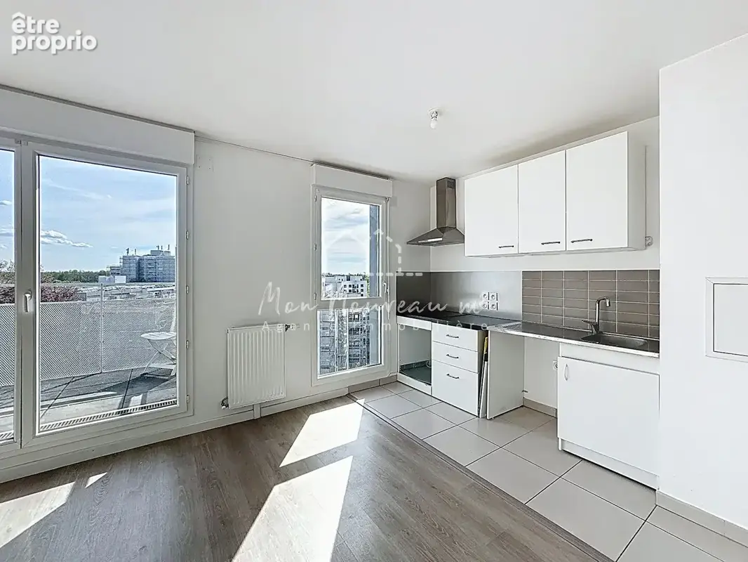 Dernier etage avec balcon - photo 2